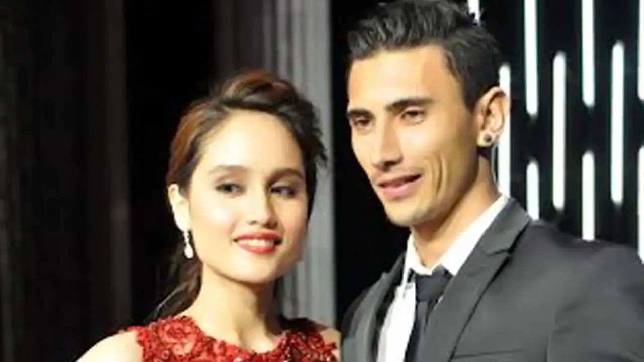 Cinta Laura