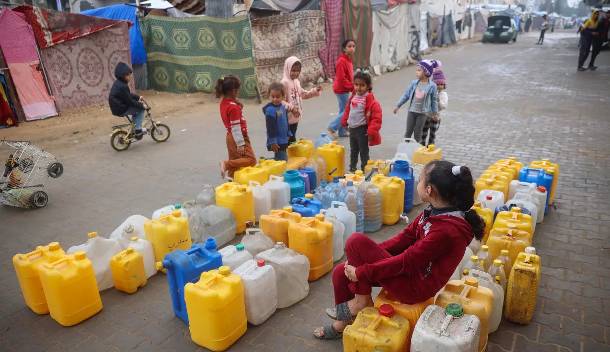 Saat ini, jutaan orang atau hampir seluruh penduduk Gaza menghadapi berbagai tingkatan krisis kerawanan pangan, serta angka malanutrisi terus meningkat. (Eyad BABA/AFP)