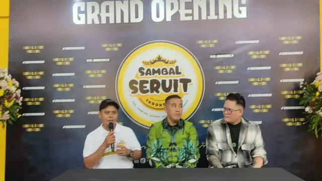Chef Ramos salah satu bintang ajang Masterchef Indonesia ikut  merekomendasikan Restoran Sambal Seruit Indonesia.