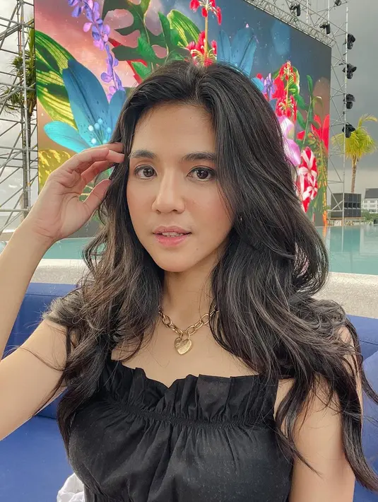 <p>DJ Una (Instagram/putriuna)</p>