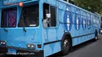 Pembuatan bus ini, didasari karena susahnya para tunawisma mencari kamar mandi untuk menjaga kebersihan.