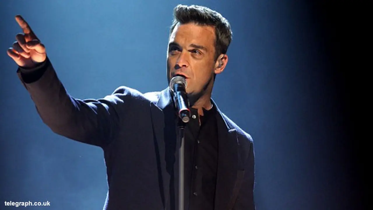robbie-williams-130716b.jpg