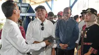 Menteri Koperasi dan UKM Teten Masduki mengingatkan peran penting koperasi dalam ekosistem budidaya rumput laut.