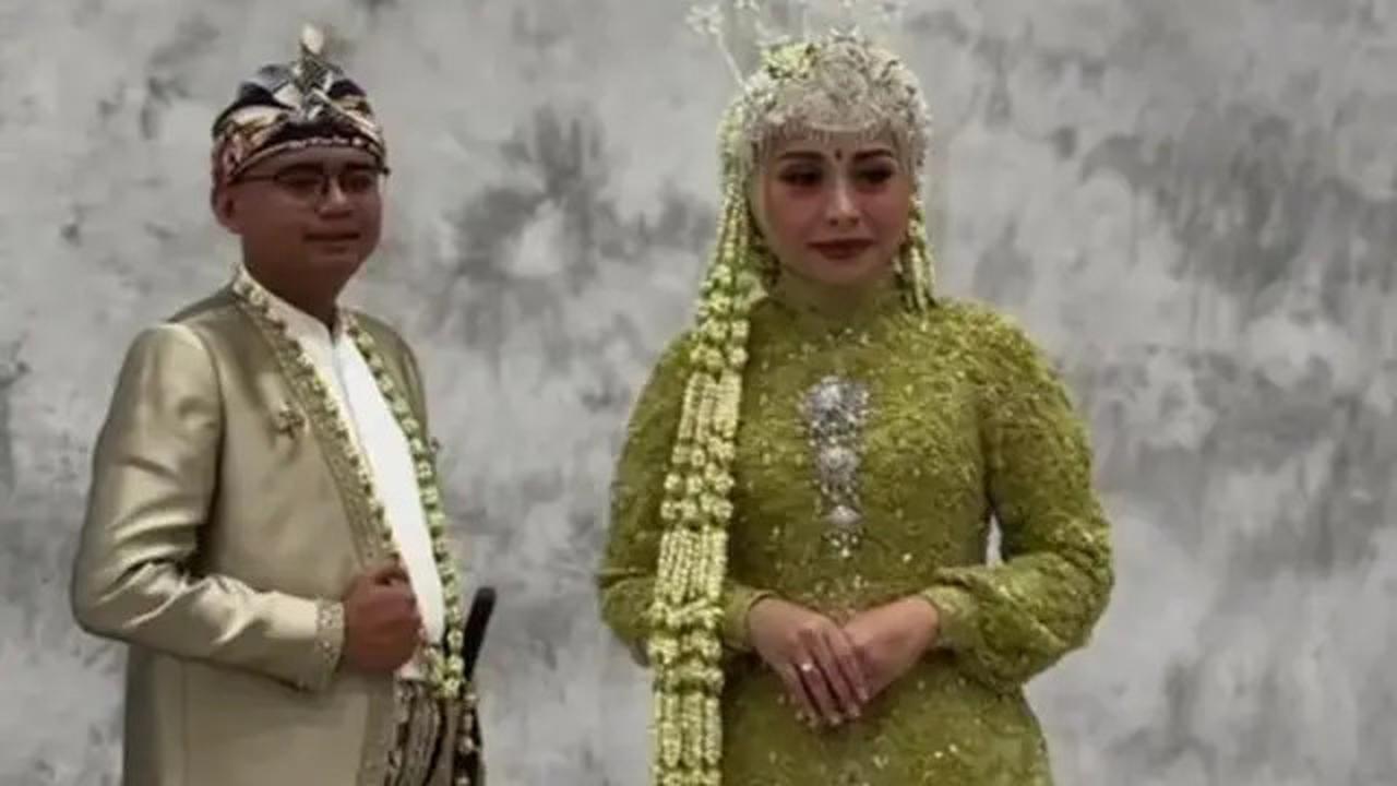 Potret Detail Kebaya Pernikahan Putri Karlina Menantu Dedi Mulyadi, dari Akad hingga Resepsi