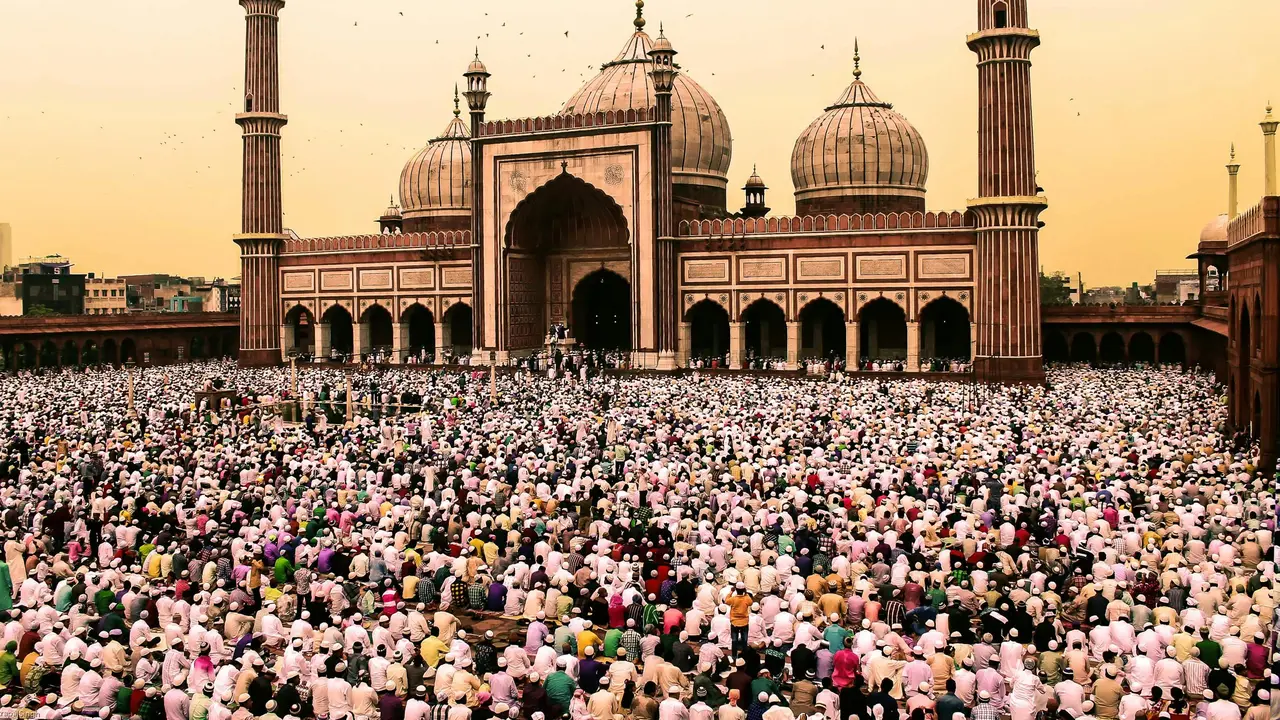 Cuma 15 Menit, Ini Manfaat Jalan Santai Setelah Tarawih atau Sebelum Tidur
