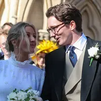 Potret Pernikahan Ellie Goulding dan Caspar Jopling (FOTO: Splashnews)