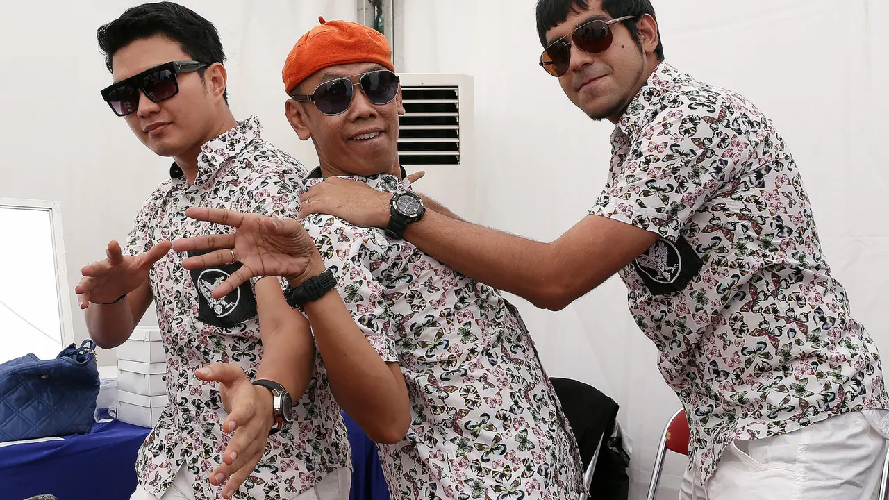 [Bintang] Trio Ubur-Ubur