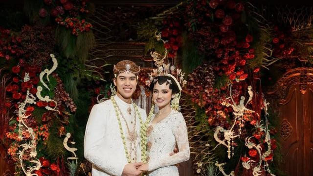 Prabowo Hadiri Resepsi Pernikahan El Rumi dan Syifa Hadju