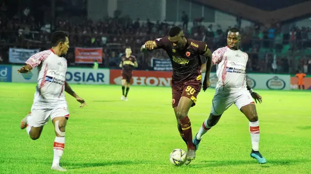 PSM Makassar vs Persipura Jayapura