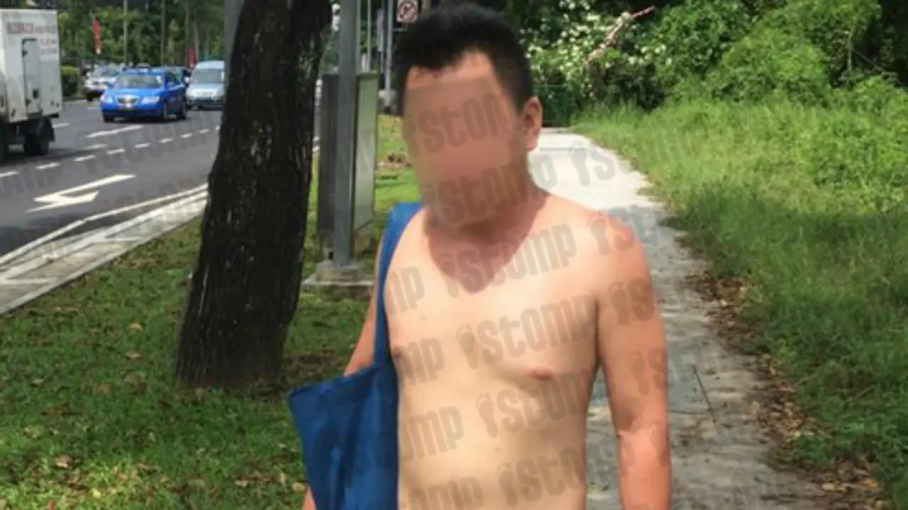 Diduga Stres, Pria 30 Tahun Jalan Kaki Sambil Telanjang