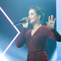 Mawar de Jongh di acara Joox Karaoke Superstar. (Bambang E Ros/Fimela.com)