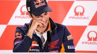Legenda MotoGP, Loris Capirossi, menyayangkan keputusan Dani Pedrosa yang lebih memilih pensiun ketimbang bergabung dengan tim satelit Yamaha, SIC Petronas Racing pada musim 2019. (AFP/Jan Woitas)