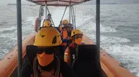 Pencarian 5 Jurnalis Hilang Kontak di Perairan Anak Krakatau Terkendala Ombak Besar