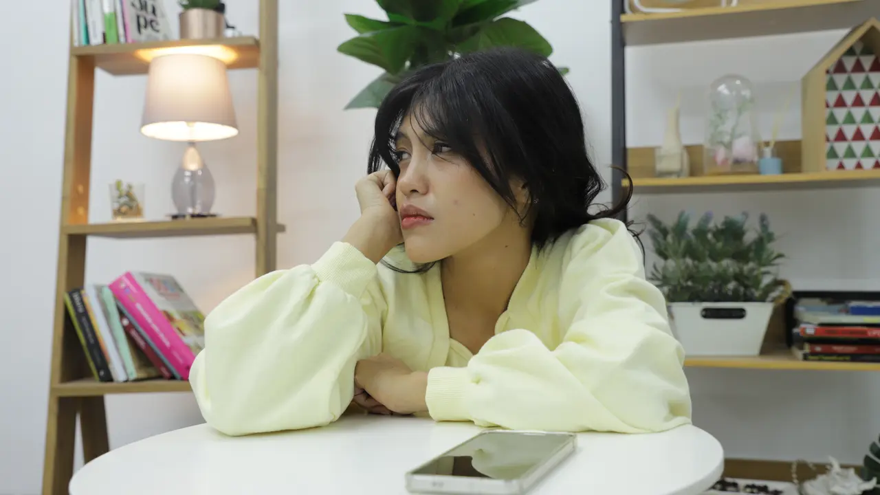 wanita februari hidup yang dijalani