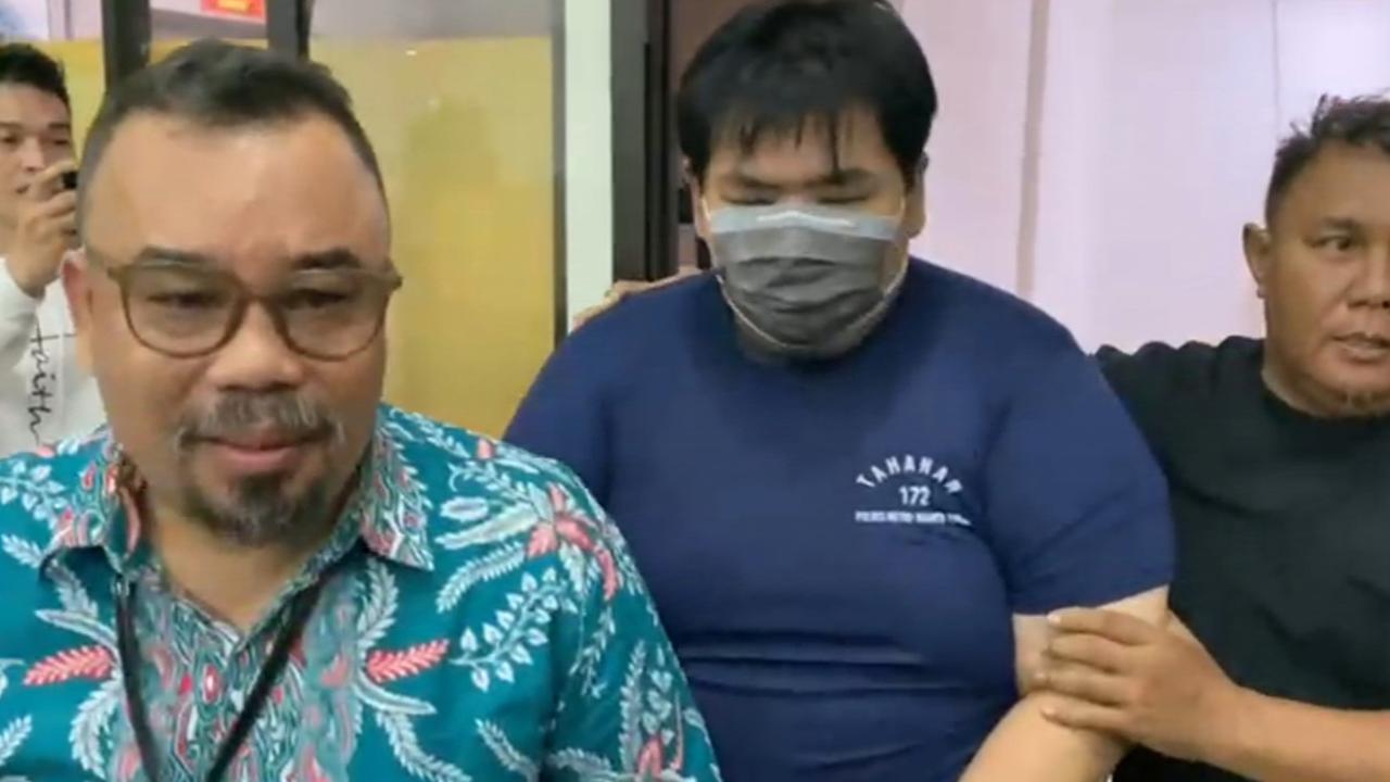 TOP NEWS: Detik-Detik Anak Bos Roti Ditangkap Polisi | Pramono Grecep Bentuk Tim Transisi di Jakarta