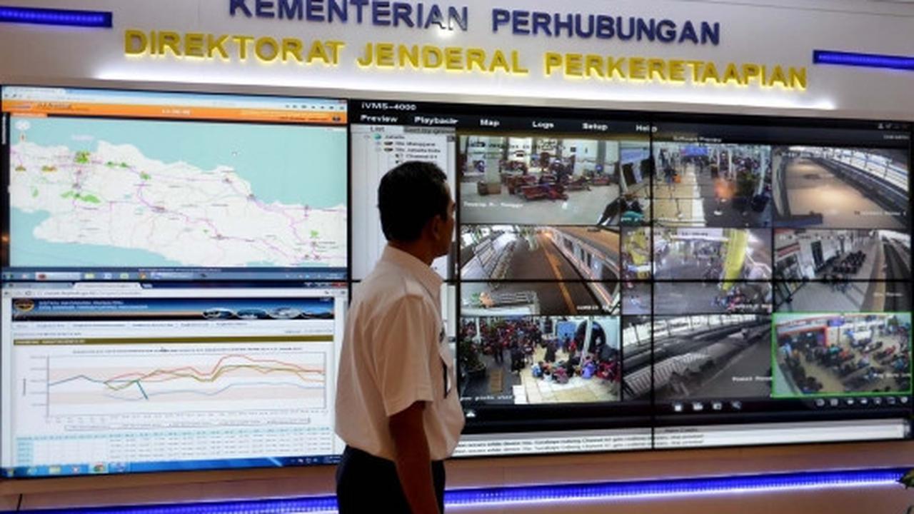 Mengintip ruang pusat pemantau arus mudik
