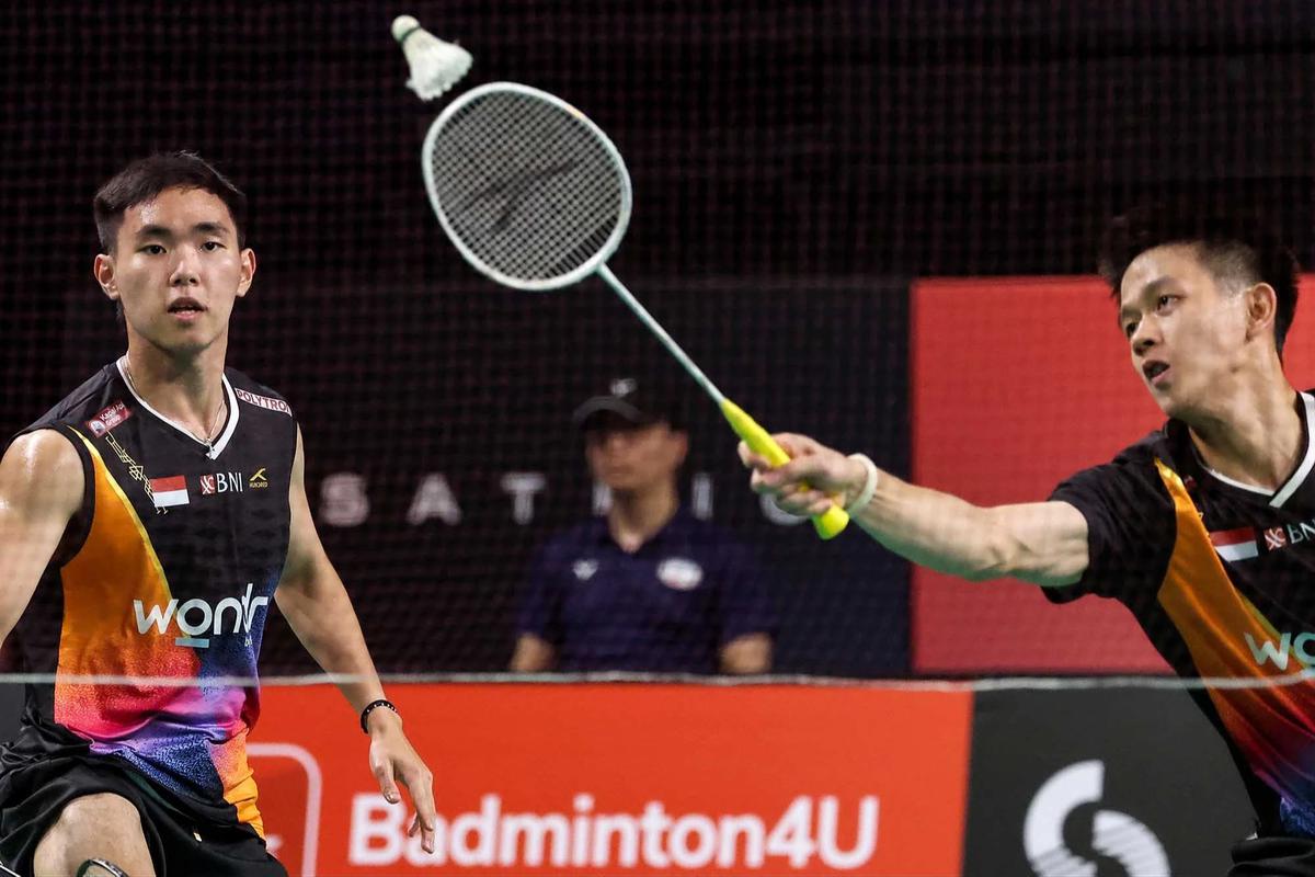 FOTO: Raymond/Joaquin Sabet Gelar Australia Open 2025 di Laga All-Indonesian Final