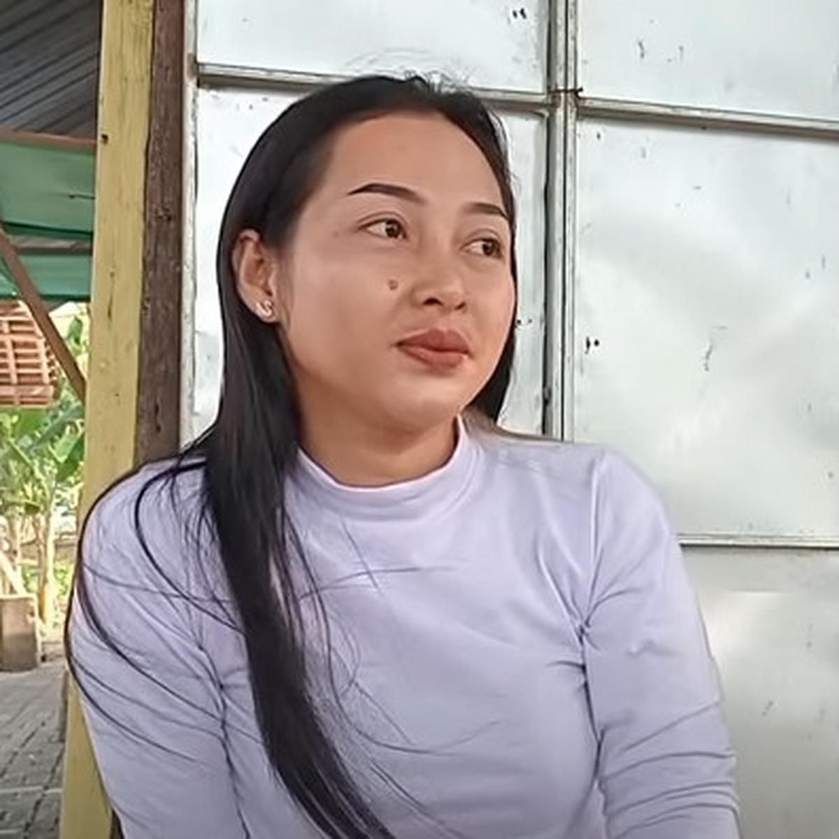 Potret mantan Penyanyi Pulang ke Kampung Halaman