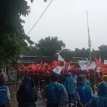 Partai Buruh dan Konfederasi Serikat Pekerja Indonesia (KSPI) kembali melakukan aksi di kawasan Patung Kuda, Jakarta Pusat pada hari ini, Kamis (29/2/2024). (Ist)