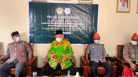 Pj Ketua Umum LDII Chriswanto Santoso dan pengurus DPW LDII Sumsel menggelar konferensi pers Muswil IX LDII Sumsel (Liiputan6.com / Nefri Inge)