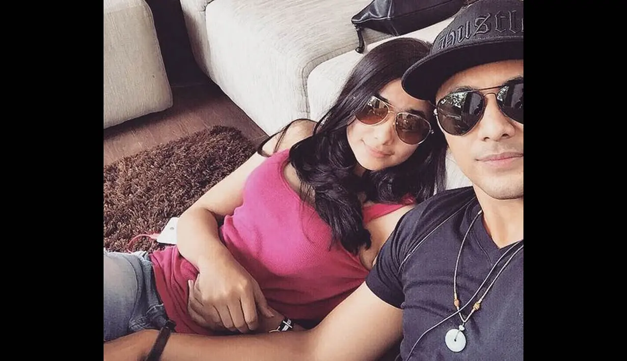 Hengky Kurniawan juga memposting foto mesranya dengan Sonya saat sedang bersantai bareng. (instagram.com/hengkykurniawan)