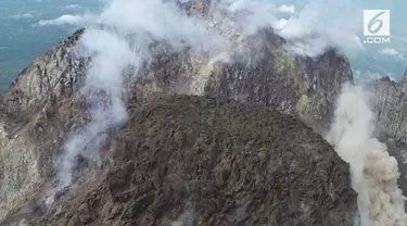 Gunung Merapi kini memasuki status level waspada. Warga diminta untuk tidak berkegiatan dalam radius 3 kilometer.