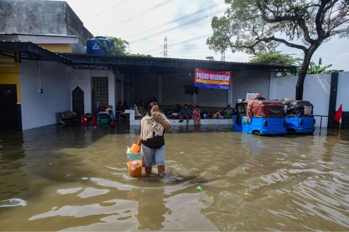 Banjir rendam permukiman di Cipondoh Tangerang