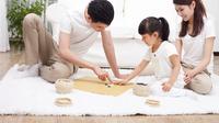Board game seru untuk keluarga di rumah. (eastfenceimage/Depositphotos)