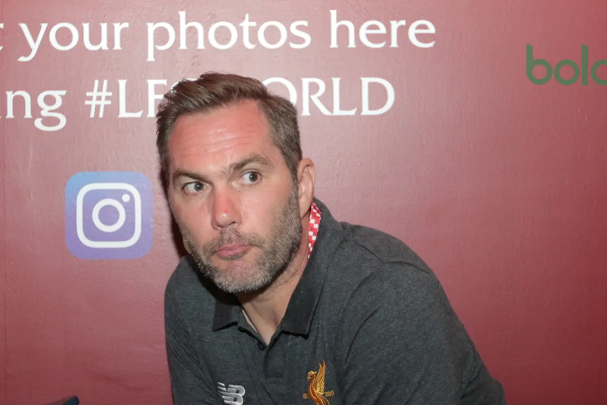 Liverpool Legends, LFC World, Bola.com, Jason McAteer, Bola.com
