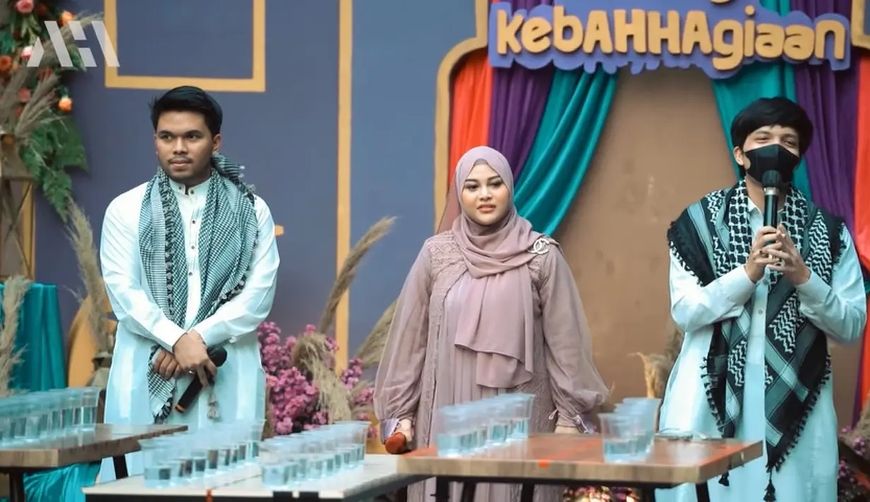 <p>Aurel Hermansyah dan Atta Halilintar (Youtube/AH)</p>