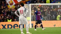 Lionel Messi meminta kepada manajemen Barcelona untuk mendatangkan Mohamed Salah pada bursa transfer musim panas tahun ini. (AFP/Josep Lago)