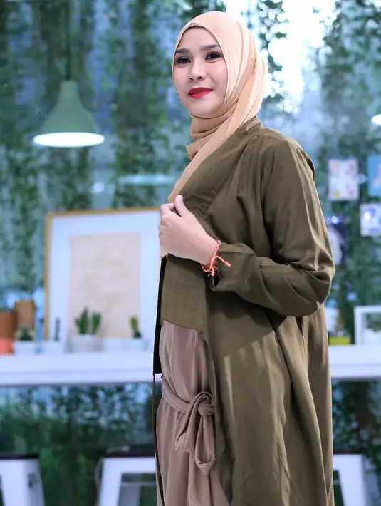 "Rumah aku di Ampera kavling Polri. Padahal dekat rumah pak Tito Kapolri. Setelah lapor ada patroli semalam," pungkas Zaskia Adya Mecca. (Adrian Putra/Bintang.com)