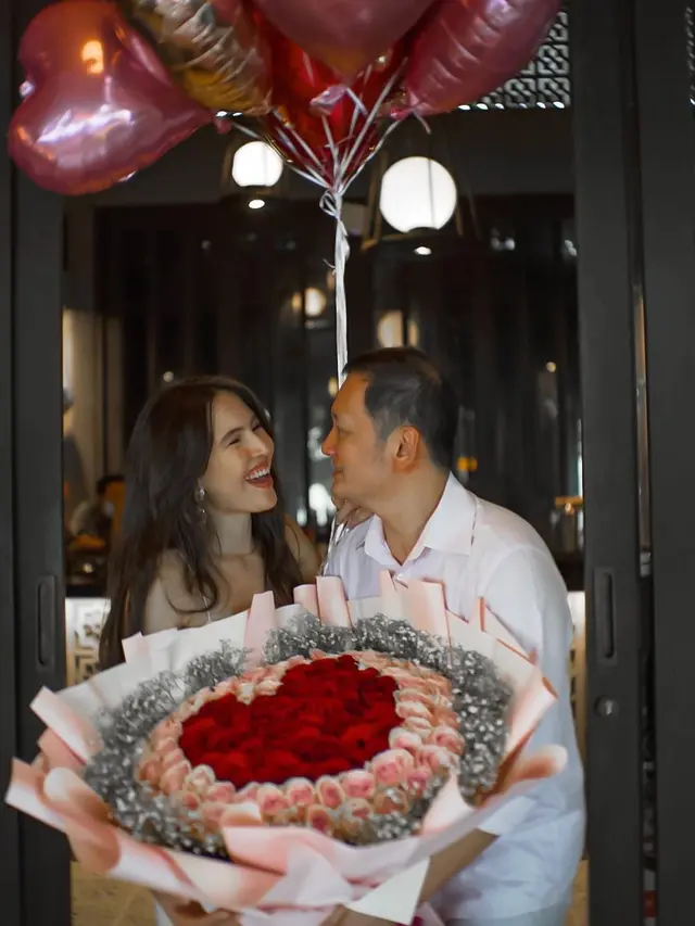 9 Tahun Menikah, Ini 7 Potret Bahagia Olivia Jensen Bersama Keluarga