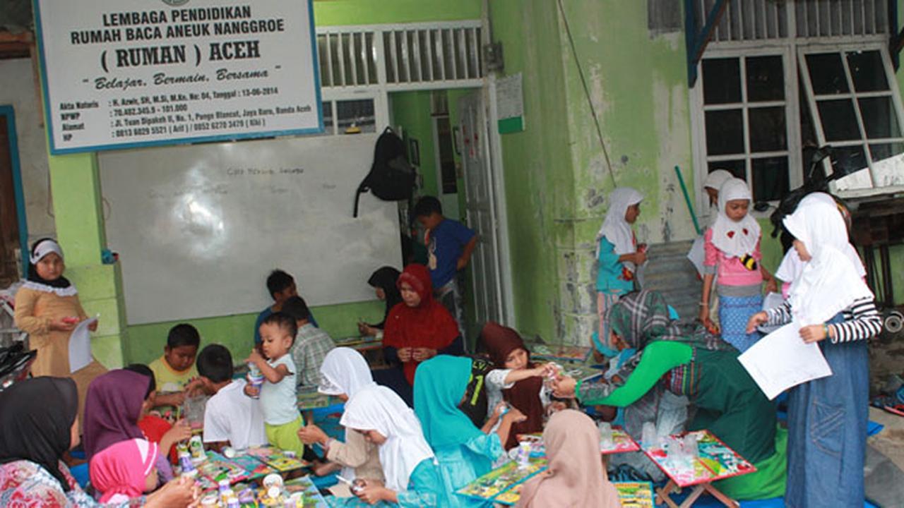 Ruman Aceh, Manfaatkan Sampah Jadi Hiasan