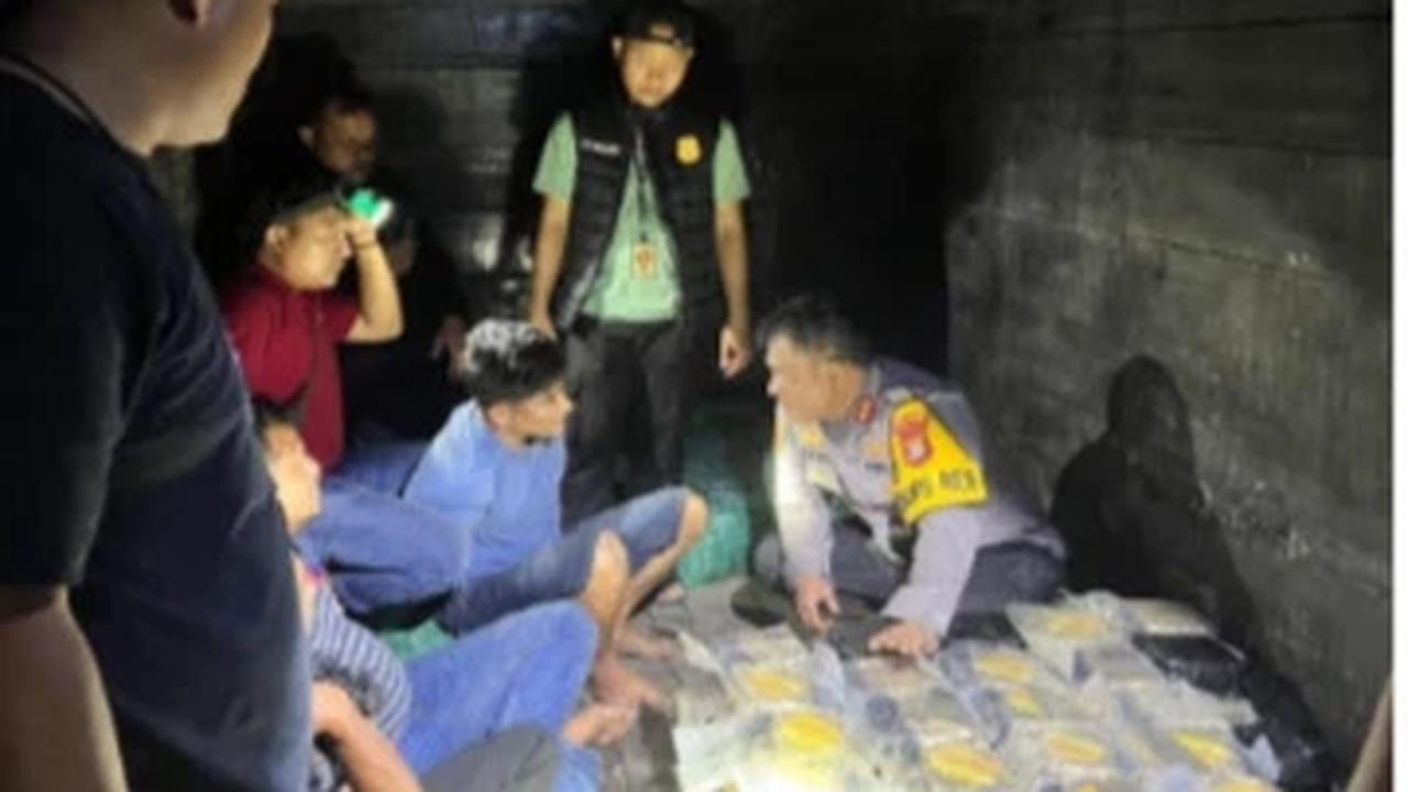 Angkut Jengkol Jadi Kedok, Polres Lampung Selatan Gagalkan Penyelundupan 122,51 Kg Sabu