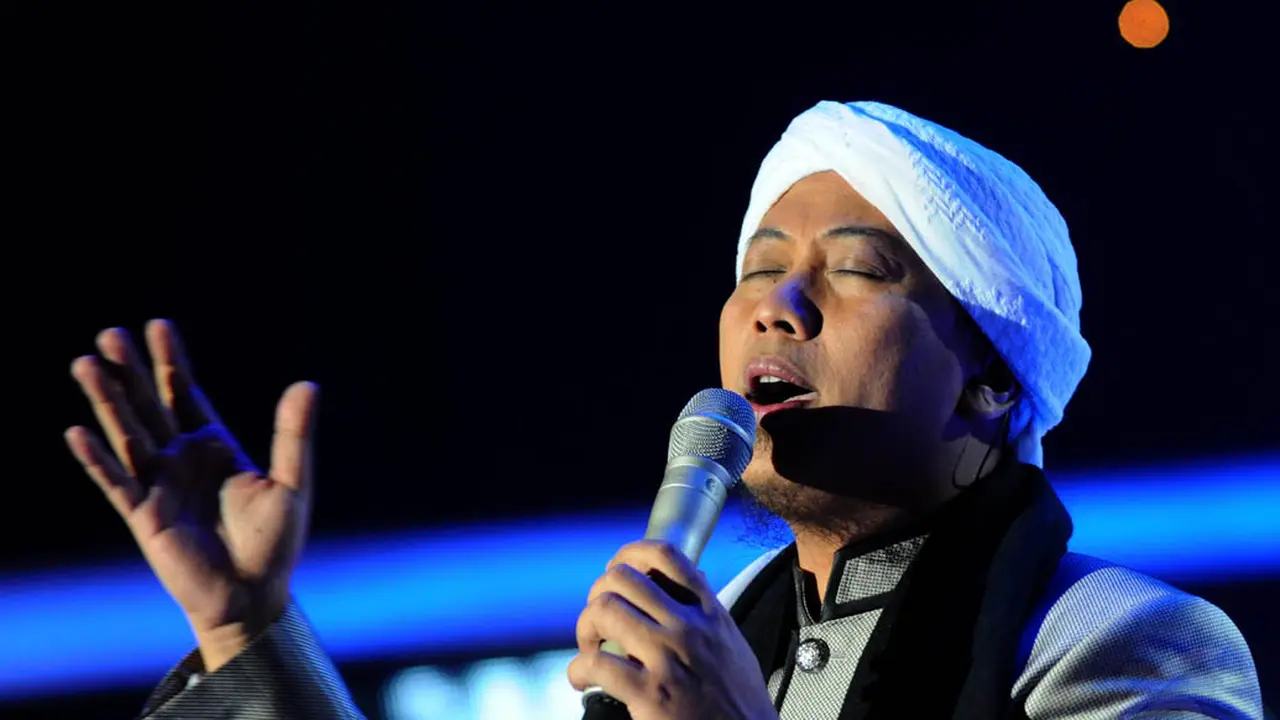 Opick Duet Bareng Anak di Album Baru