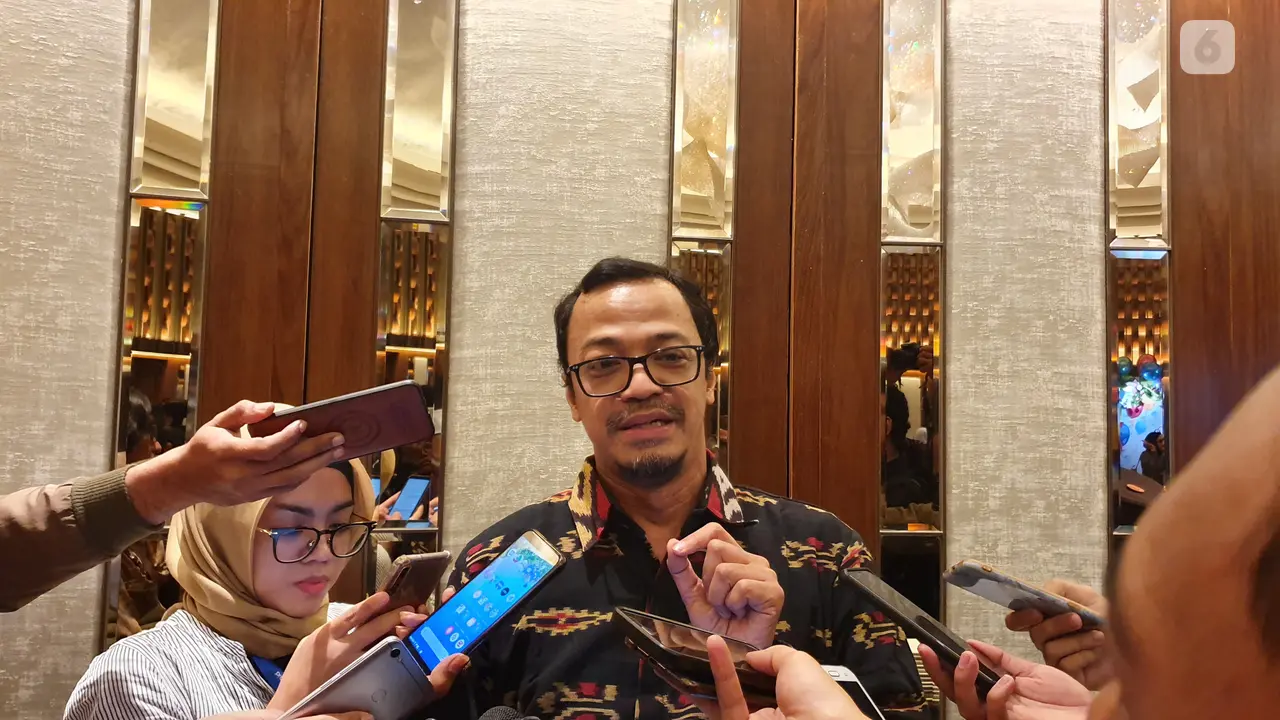 Sekjen APJII Henri Kasyfi Soemartono