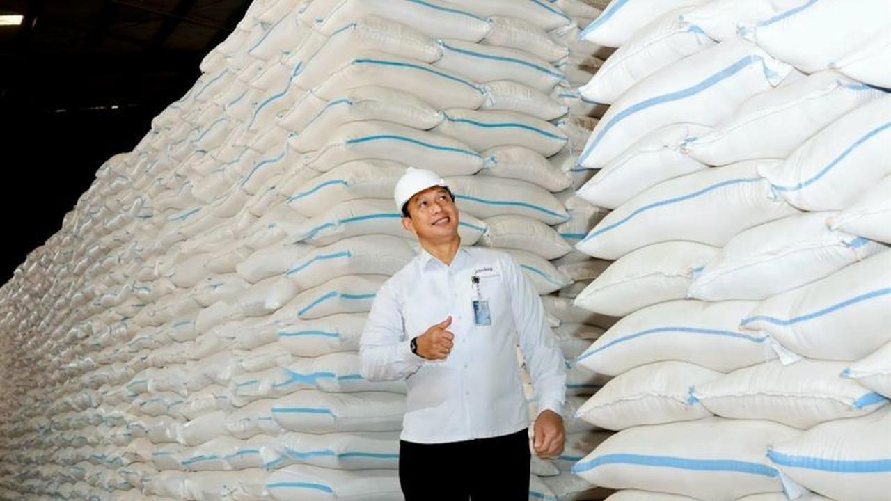 Akses Terbuka, Masyarakat Kini Bisa Cek Langsung Stok Beras Bulog di Gudang