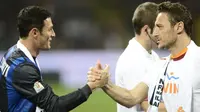 Javier Zanetti dan Francesco Totti (tuttomercatoweb.com)