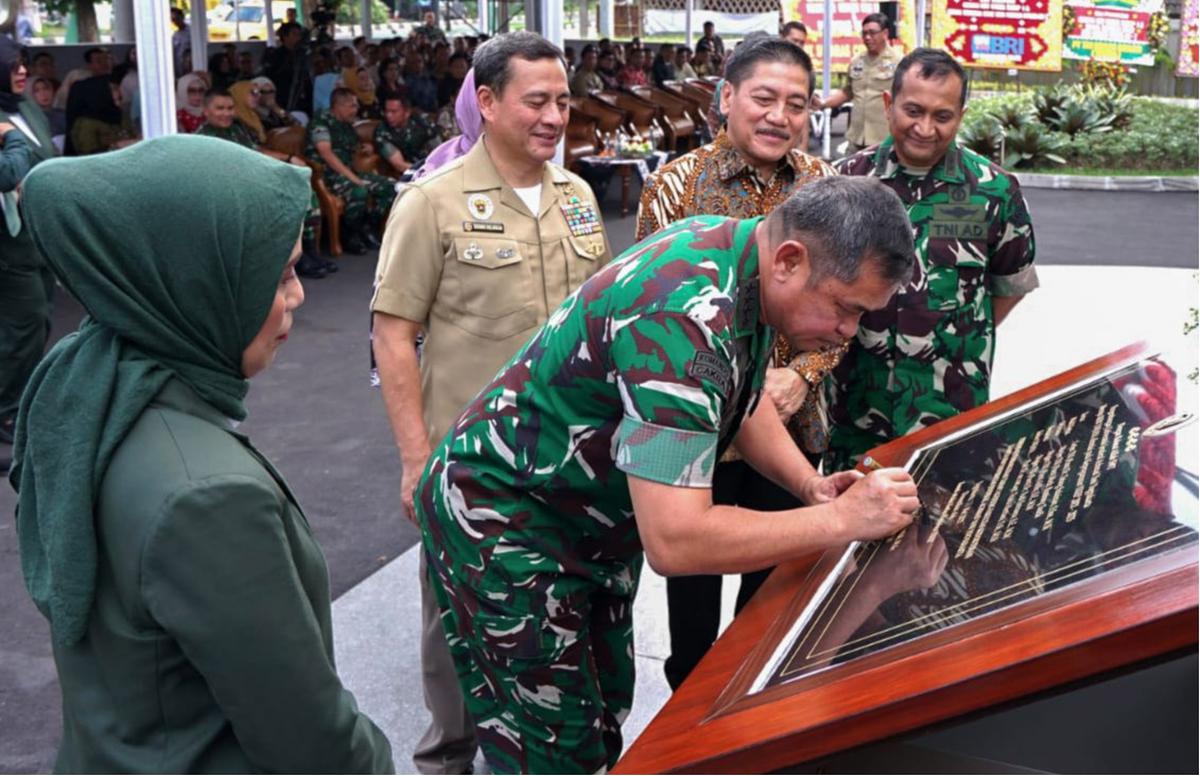 FOTO:Kasad Maruli Resmikan Gedung Fakultas Kedokteran Unjaya, Solusi Atasi Kekurangan Dokter di Indonesia