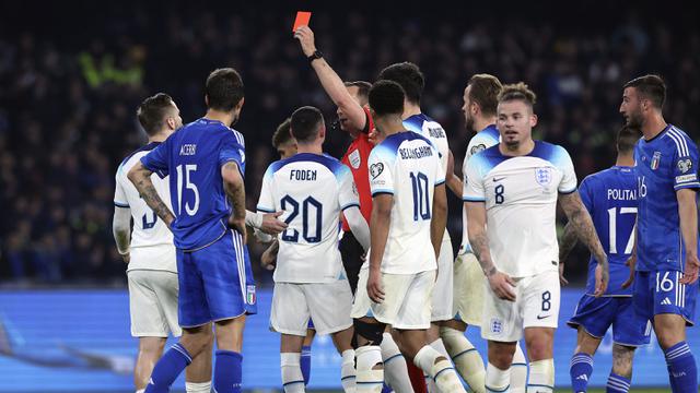 Foto: Timnas Inggris Sukses Pertahankan Kemenangan atas Italia Melalui 10 Pemain di Kualfikasi Euro 2024