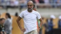 Pelatih Manchester City, Pep Guardiola, mengamati jalannya pertandingan Grup G Piala Dunia Antarklub melawan Juventus di Orlando, Florida,&nbsp;Jumat&nbsp;(27/6/2025). (AP Photo/Phelan Ebenhack)