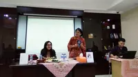 Ketua Panitia Pelaksana Munas III PERADI Patricia Lestari,  dalam sosialisasinya di Kantor PERADI Juniver, Jakarta, Senin (24/2/2020). (Liputan6.com/Okti Nur Alifia)