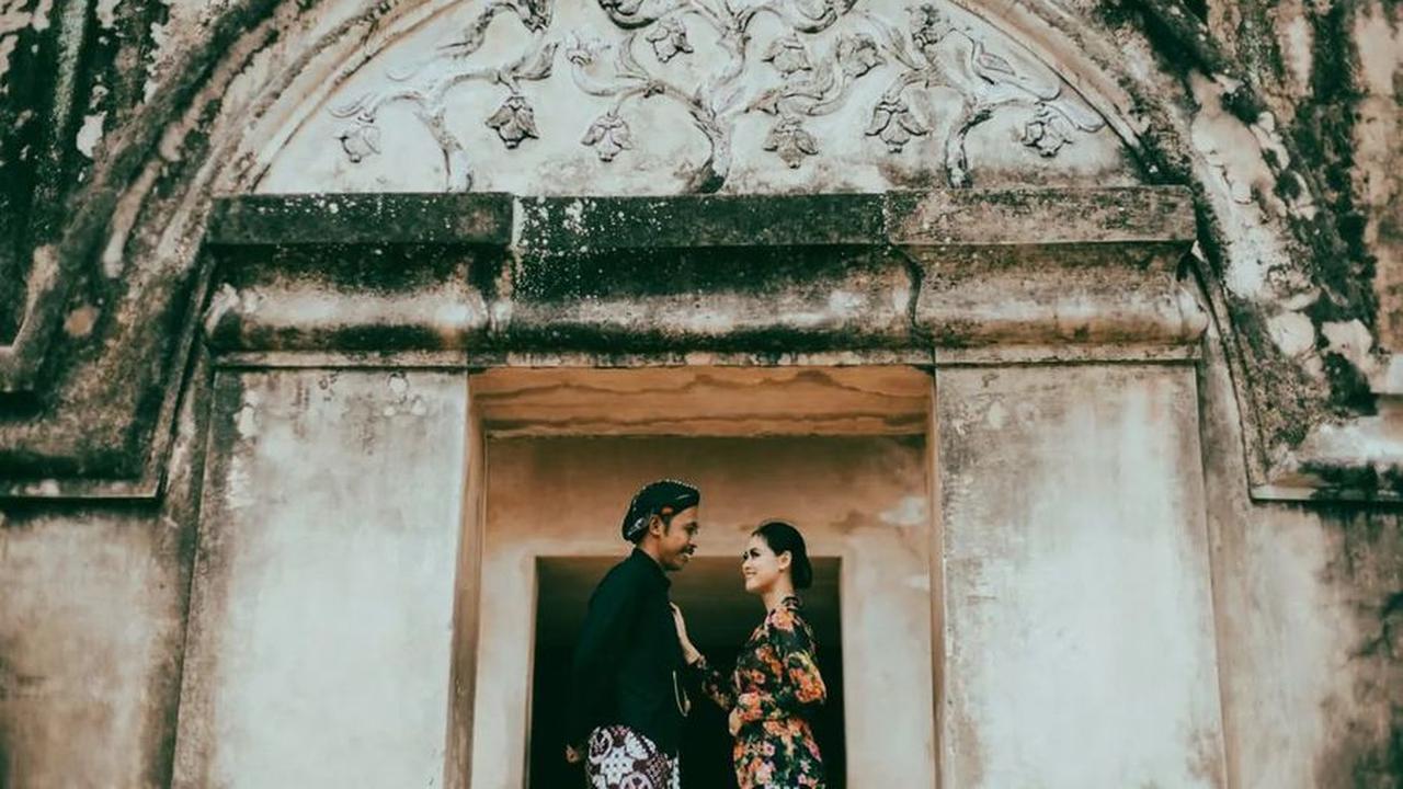 Dikenal Adem Ayem, Begini Perjalanan Cinta Furry Setya dan Dwinda Ratna yang Telah Resmi Bercerai