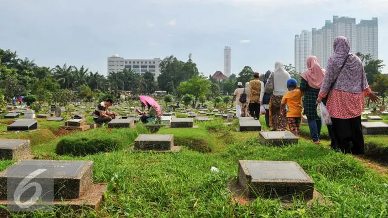 Top 3: Pria Ini Bongkar Makam Ibunya, Diyakini Bisa Hidup Lagi