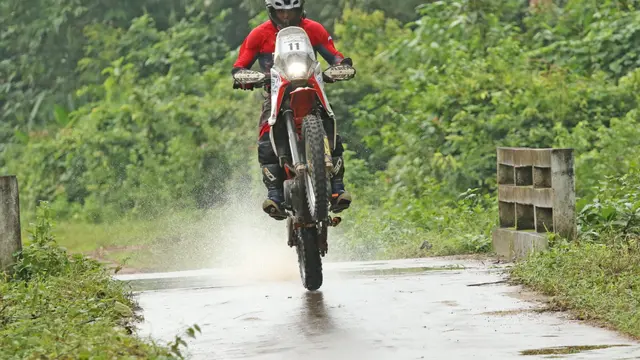 Pembalap Indonesia Rudy Poa