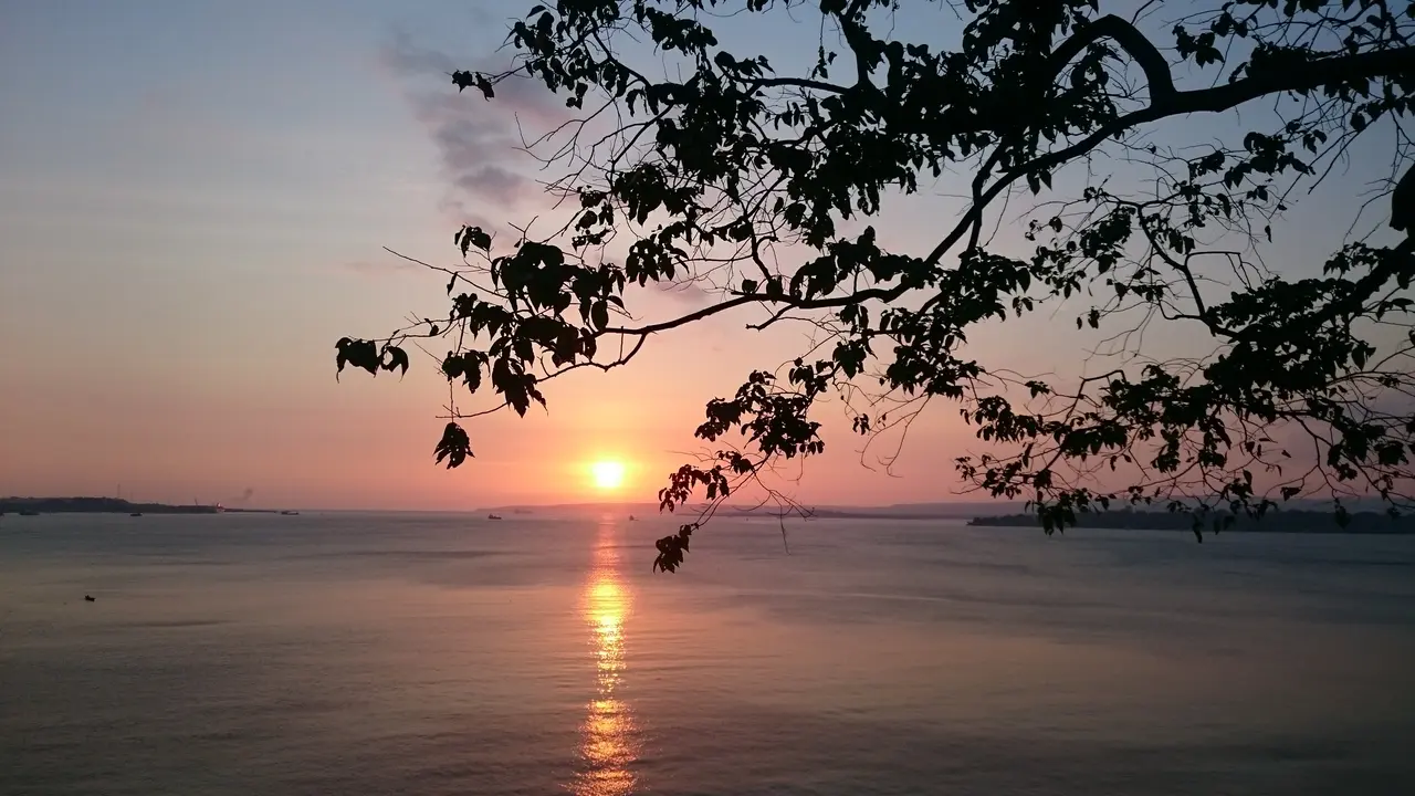 Cicipi Cemilan Khas Kota Baubau, Sulawesi Tenggara