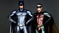 Ketika George Clooney menghadiri acara The Graham Norton Show untuk Tomorrowland, ia meminta maaf perihal film Batman & Robin.