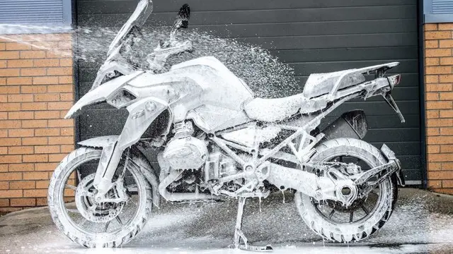 Coating juga Kini Bisa untuk Sepeda Motor dan Helm (Ist)