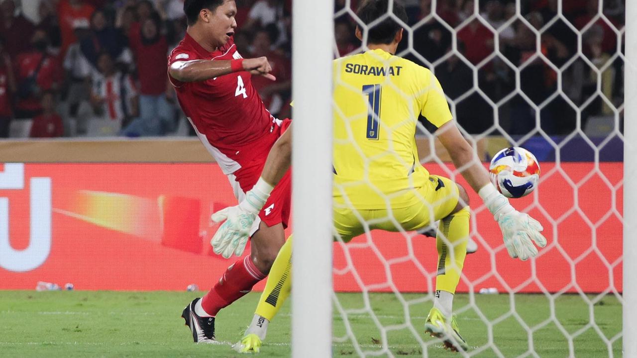 FOTO: Garuda Muda ke Final! Indonesia Tundukkan Thailand Lewat Adu Penalti Menegangkan 7-6